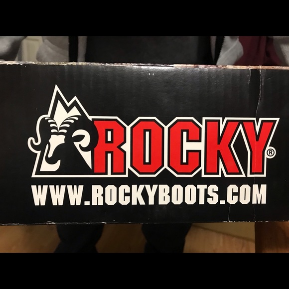 Leather western style Rocky mens boots, size 9 (never worn) - Picture 5 of 6